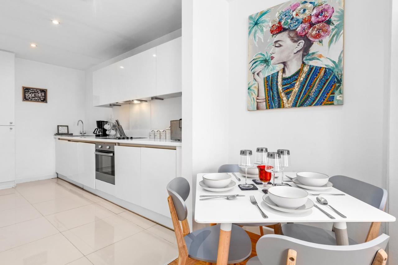 3-Bedroom Flat In London Sleeps 14 Hy1 Екстериор снимка