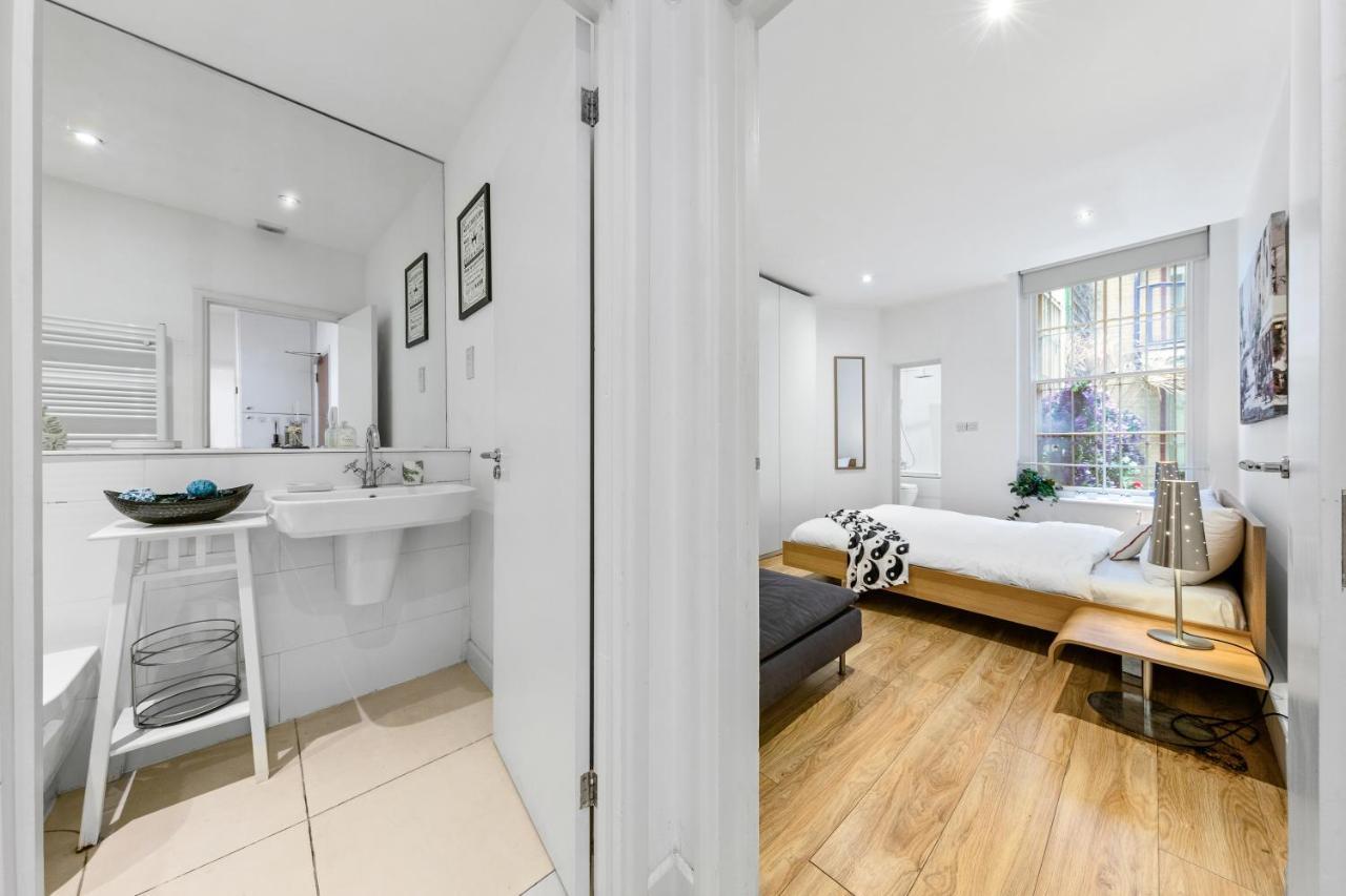 3-Bedroom Flat In London Sleeps 14 Hy1 Екстериор снимка